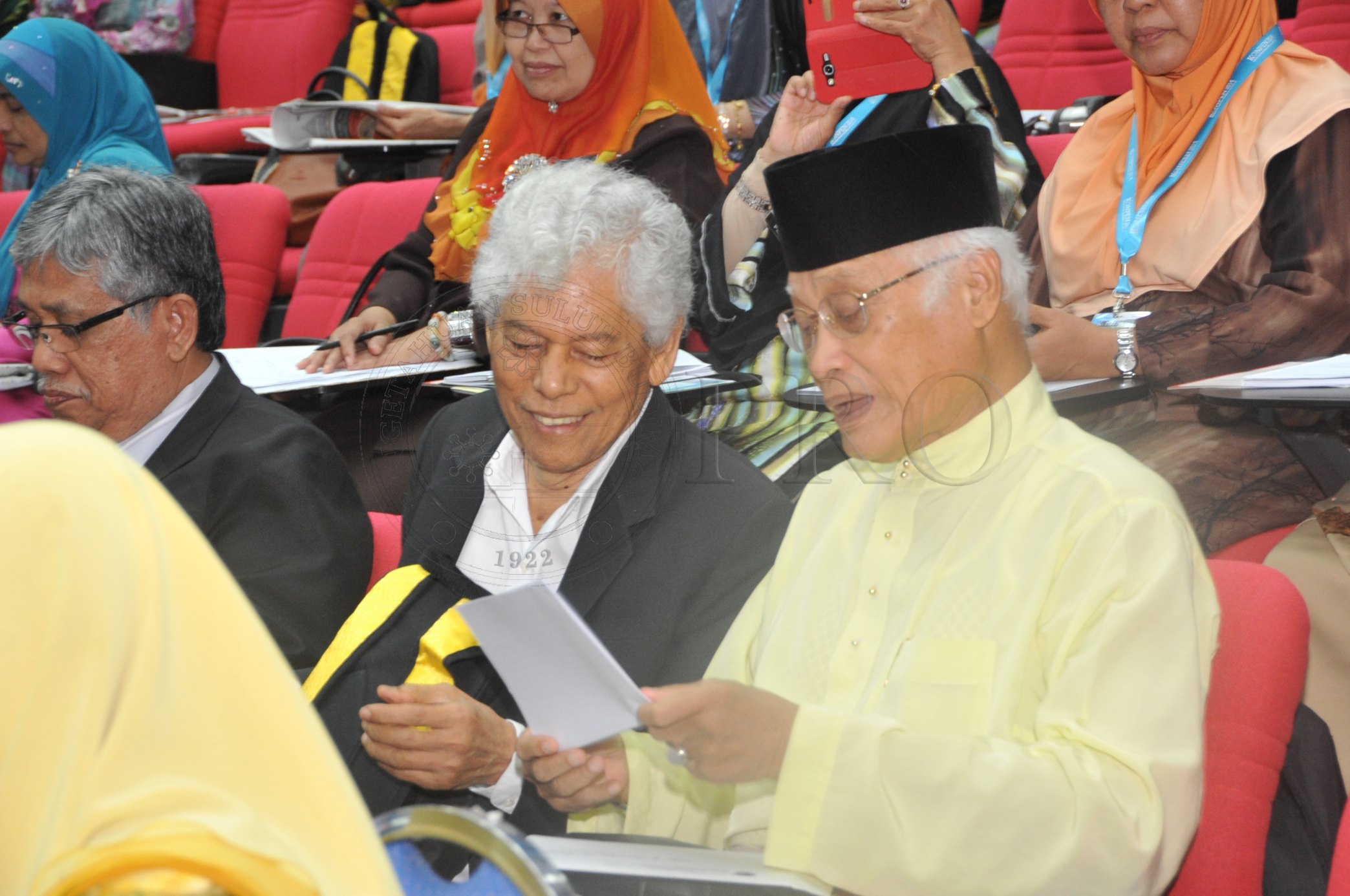 PRO 14 28 KONPEN PRO 7071